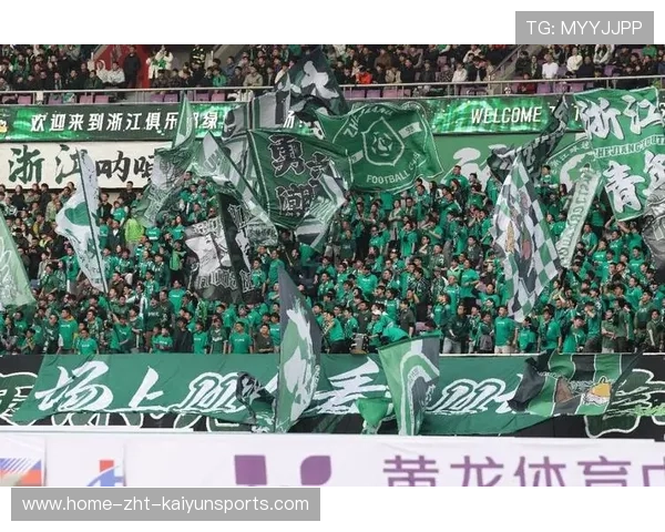 浙江队托利奇弧线挑传身后，前锋反越位形成单刀